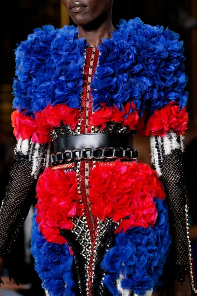 Look 128